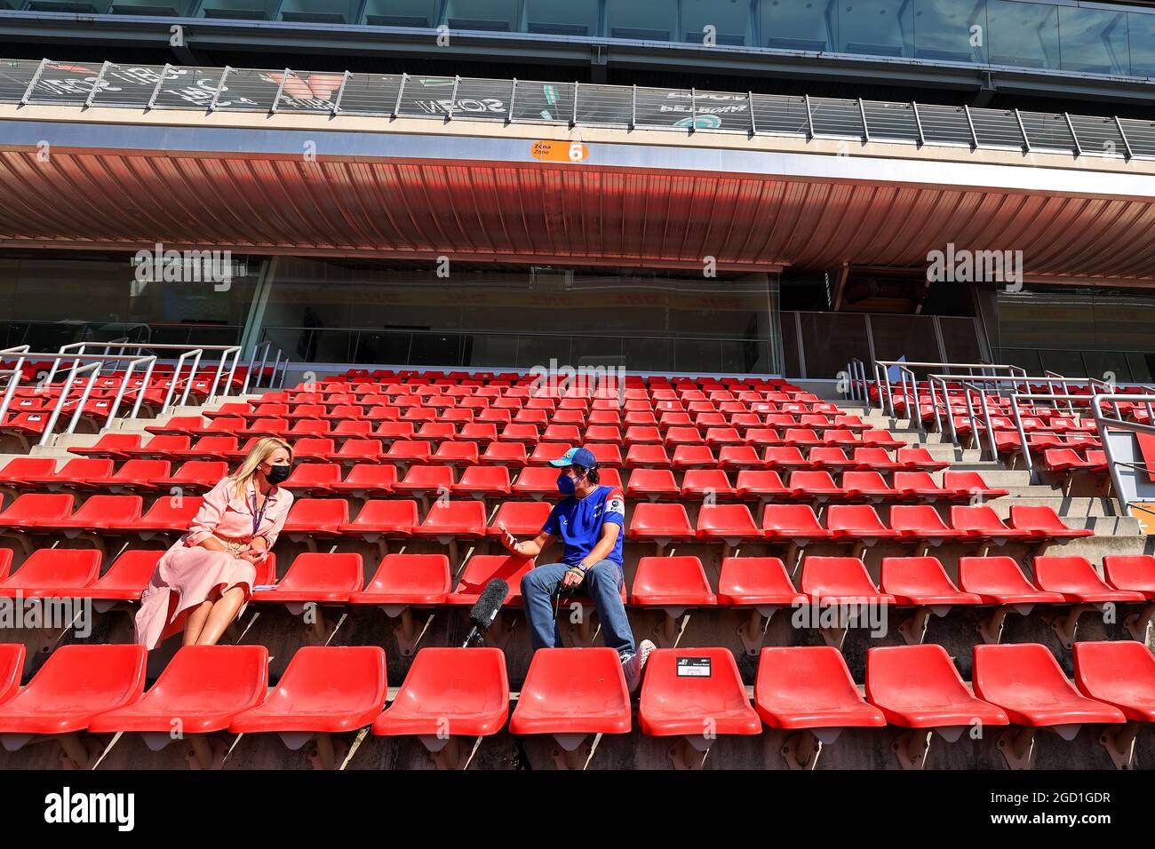 L Bis R Rachel Brookes Gbr Sky Sports F1 Reporter Mit Fernando Alonso Esp Alpine F1 Team Grosser Preis Von Spanien Donnerstag 6 Mai 2021 Barcelona Spanien Stockfotografie Alamy