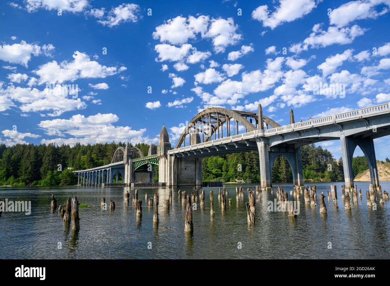 Siuslaw River Bridge in Florenz an der zentralen Küste von Oregon. Stockfoto