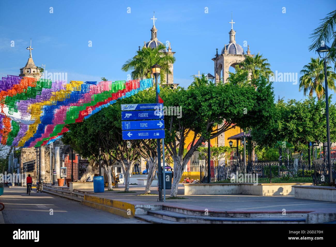 Plaza und Kirchen im Stadtzentrum von San Blas, Riviera Nayarit, Mexiko. Stockfoto
