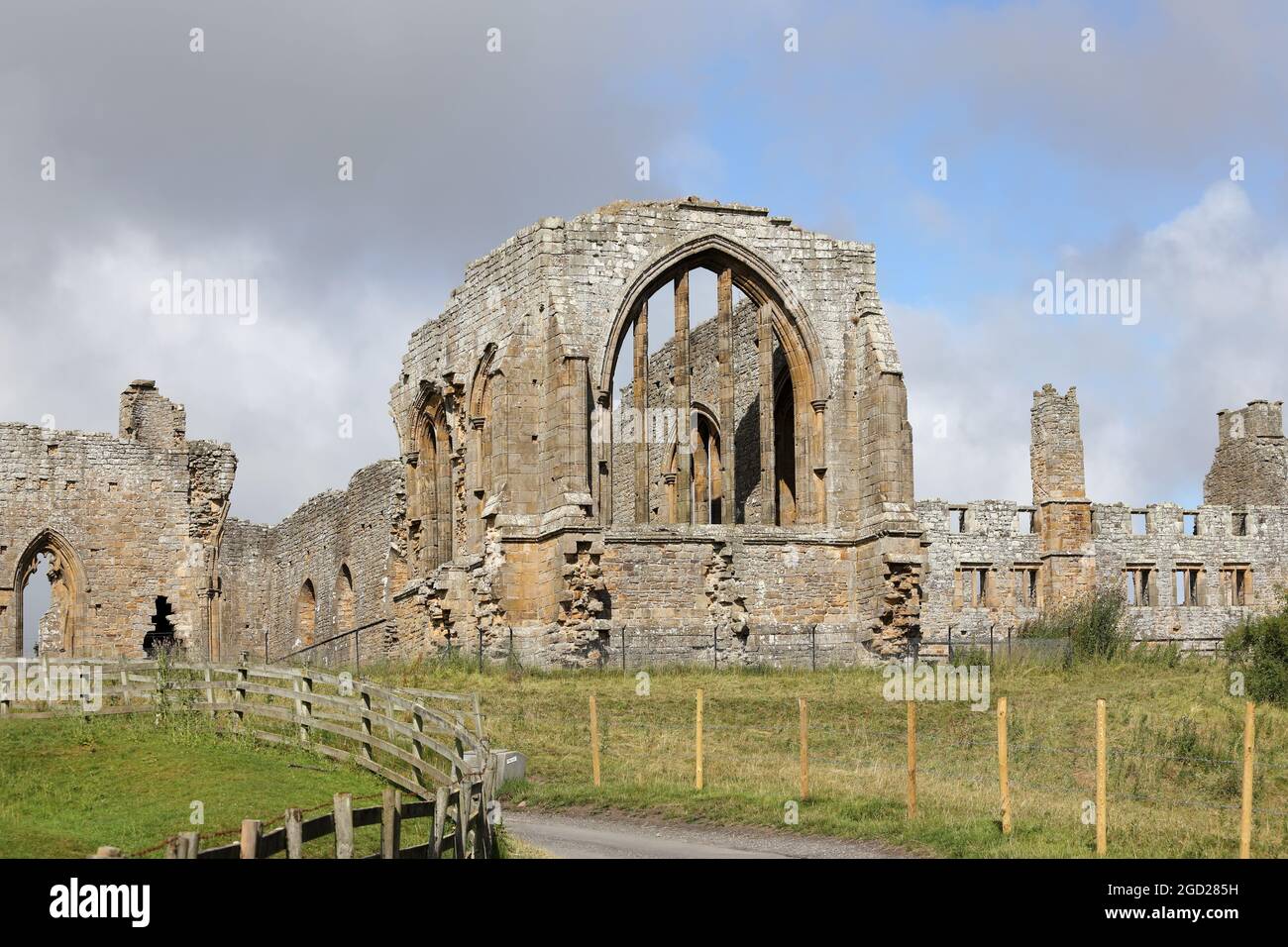 Die Ruinen der Egglestone Abbey in der Nähe von Barnard Castle, Teesdale, County Durham, Großbritannien Stockfoto