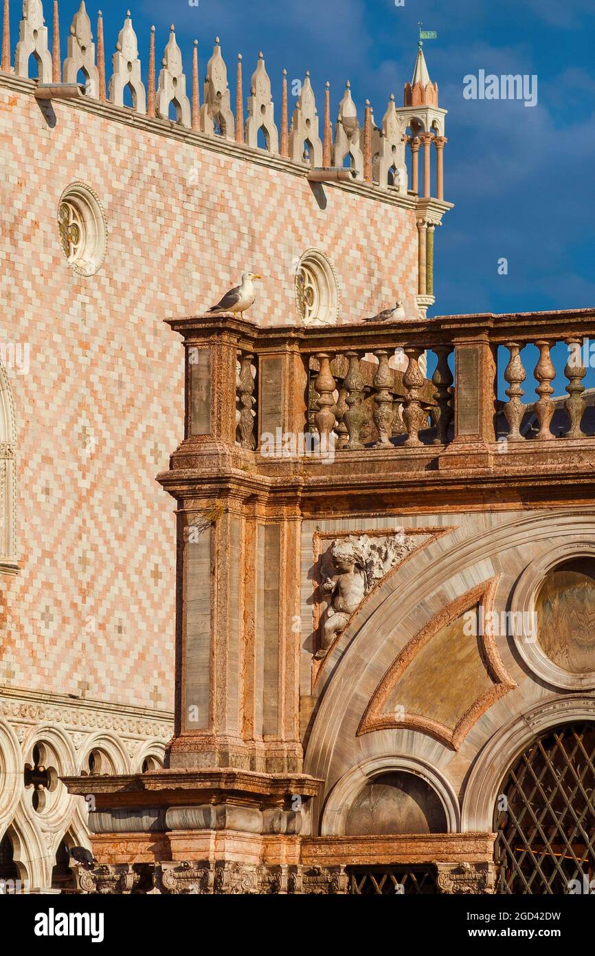 Gotische und Renaissance venezianische Architektur auf dem Markusplatz Stockfoto