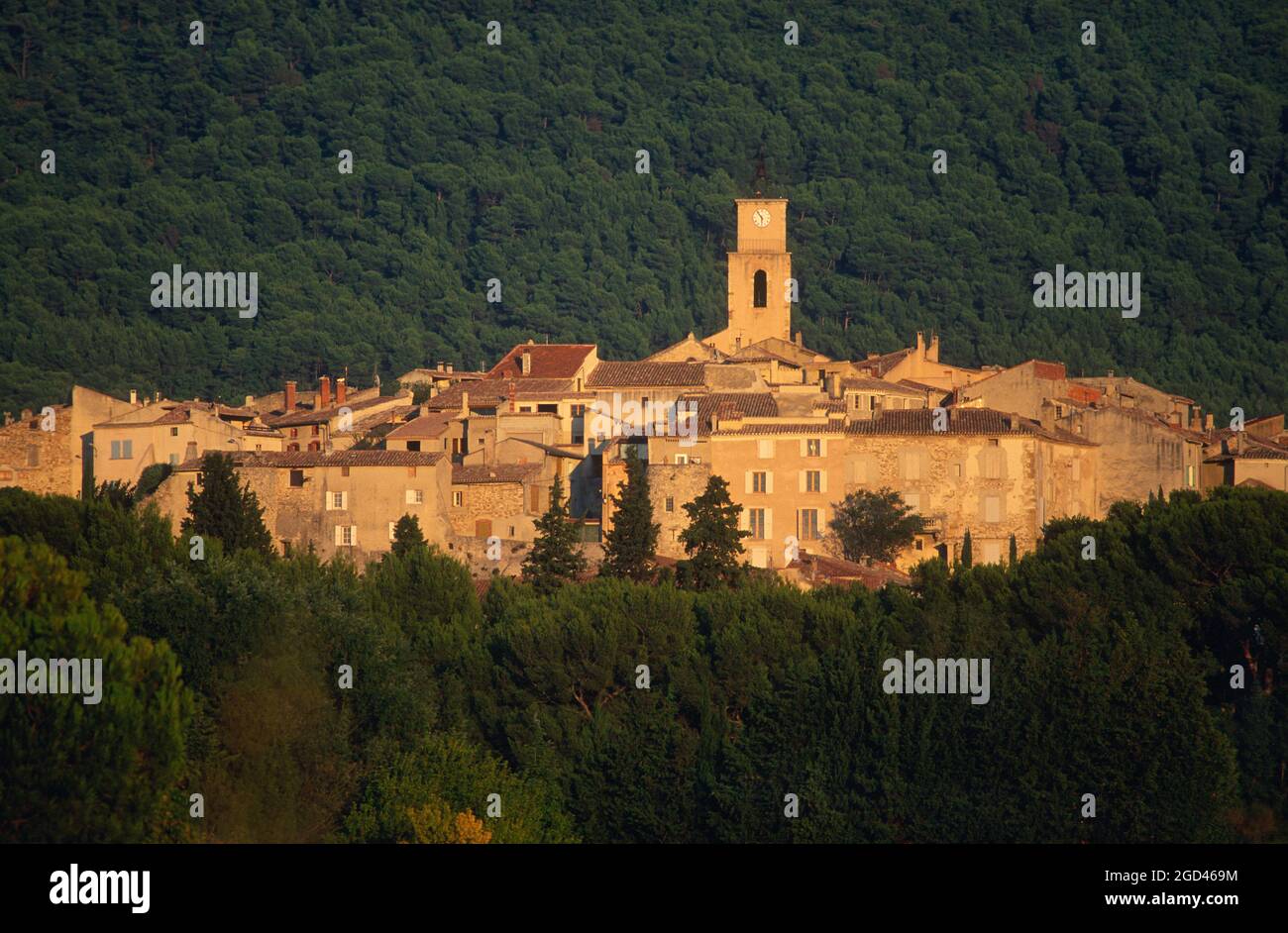 FRANKREICH, VAUCLUSE(84) PROVENCE, COMTAT VENAISSIN, SABLET VILLAGE Stockfoto