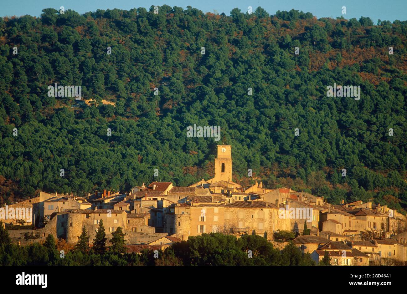 FRANKREICH, VAUCLUSE(84) PROVENCE, COMTAT VENAISSIN, SABLET VILLAGE Stockfoto