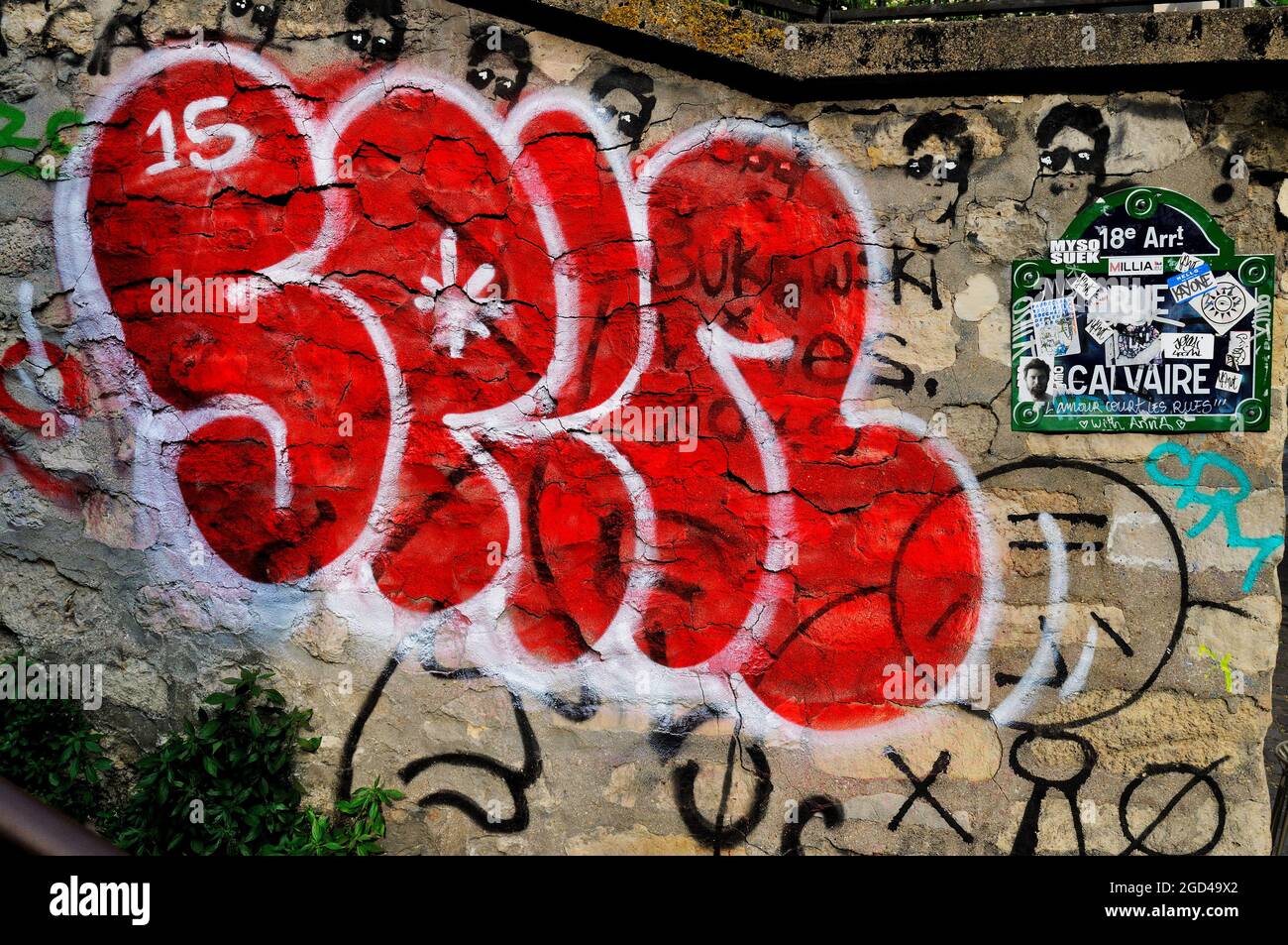 FRANKREICH, PARIS (75) 18. ARRONDISSEMENT, BEZIRK MONTMARTRE, STREET ART IN DER RUE DU CALVAIRE Stockfoto