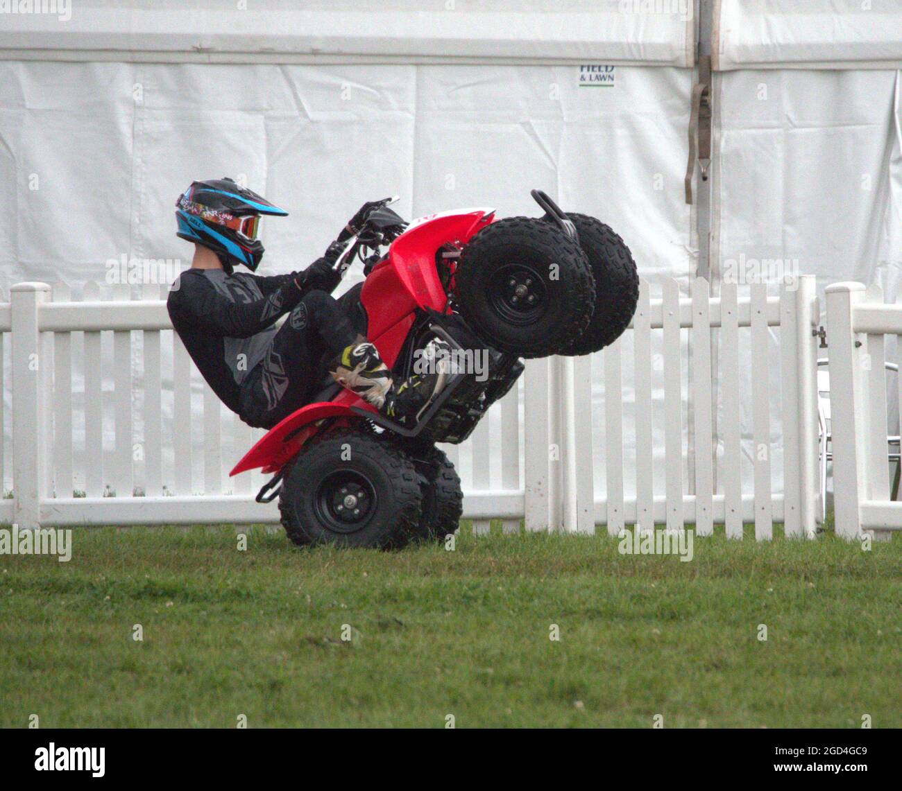 Paul Hanna Stunt Entertainment Quadbike-Ausstellung auf der Royal Cheshire Show Stockfoto