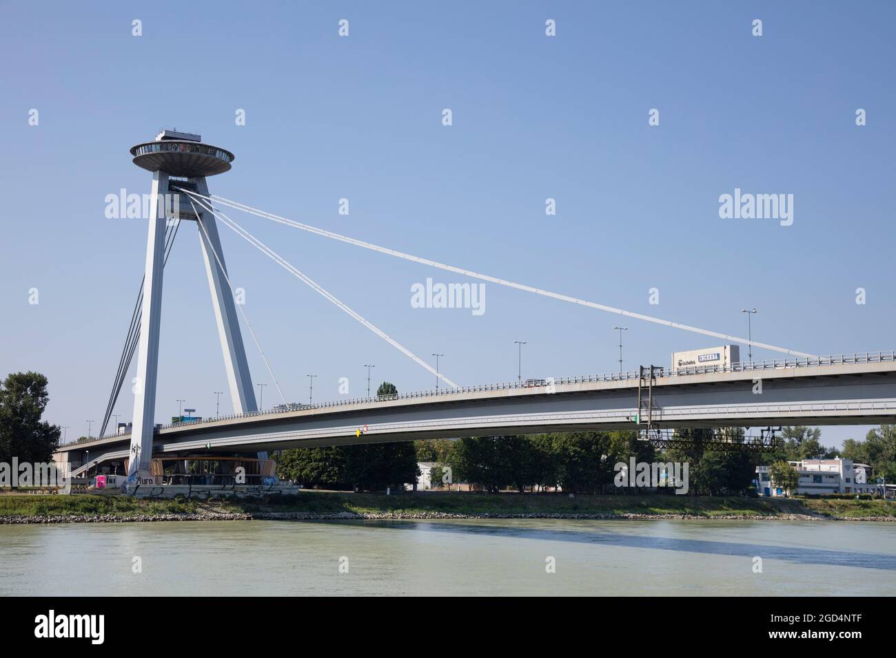 Geographie / Reisen, Slowakei, Bratislava, Donau, SNP-Brücke, Brücke des slowakischen Nationalaufstandes, ZUSÄTZLICHE-RECHTE-CLEARANCE-INFO-NOT-AVAILABLE Stockfoto