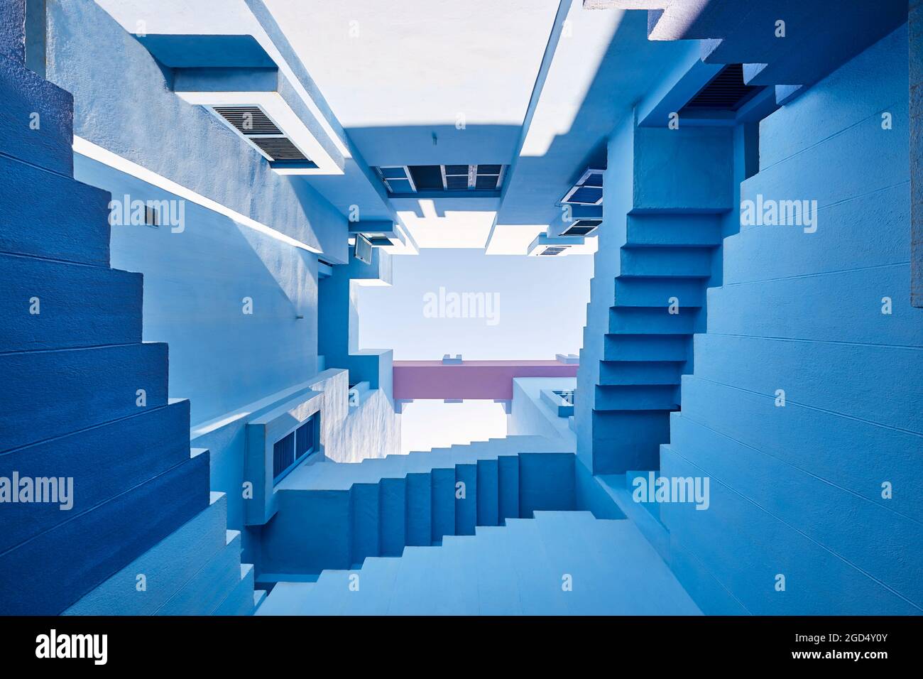 Geometrische Designs. Die rote Wand, La Manzanera. Calpe, Spanien Stockfoto