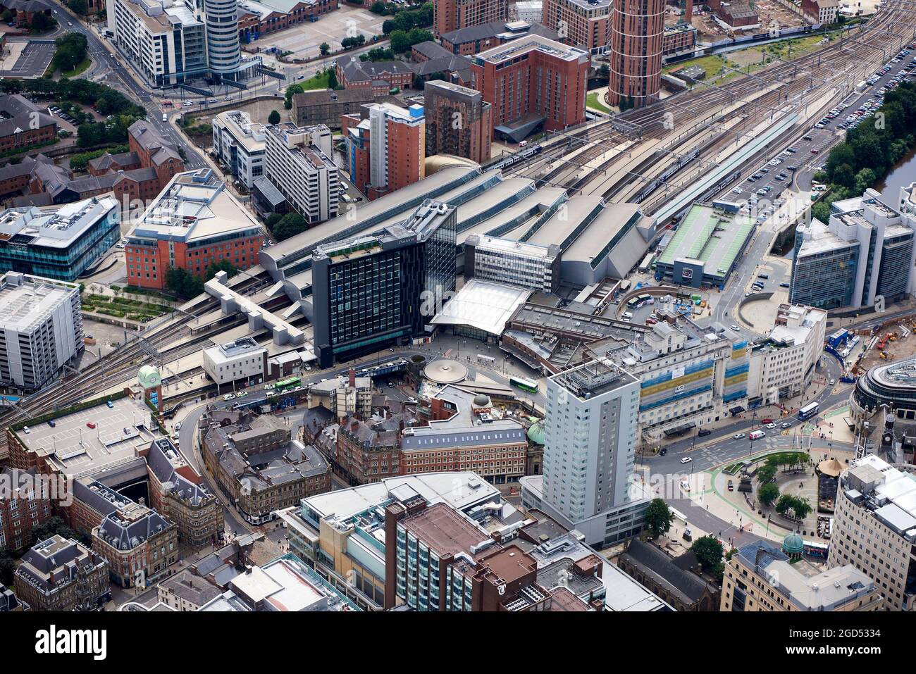 Eine Luftaufnahme des Bahnhofs Leeds City, West Yorkshire, Nordengland, Großbritannien Stockfoto