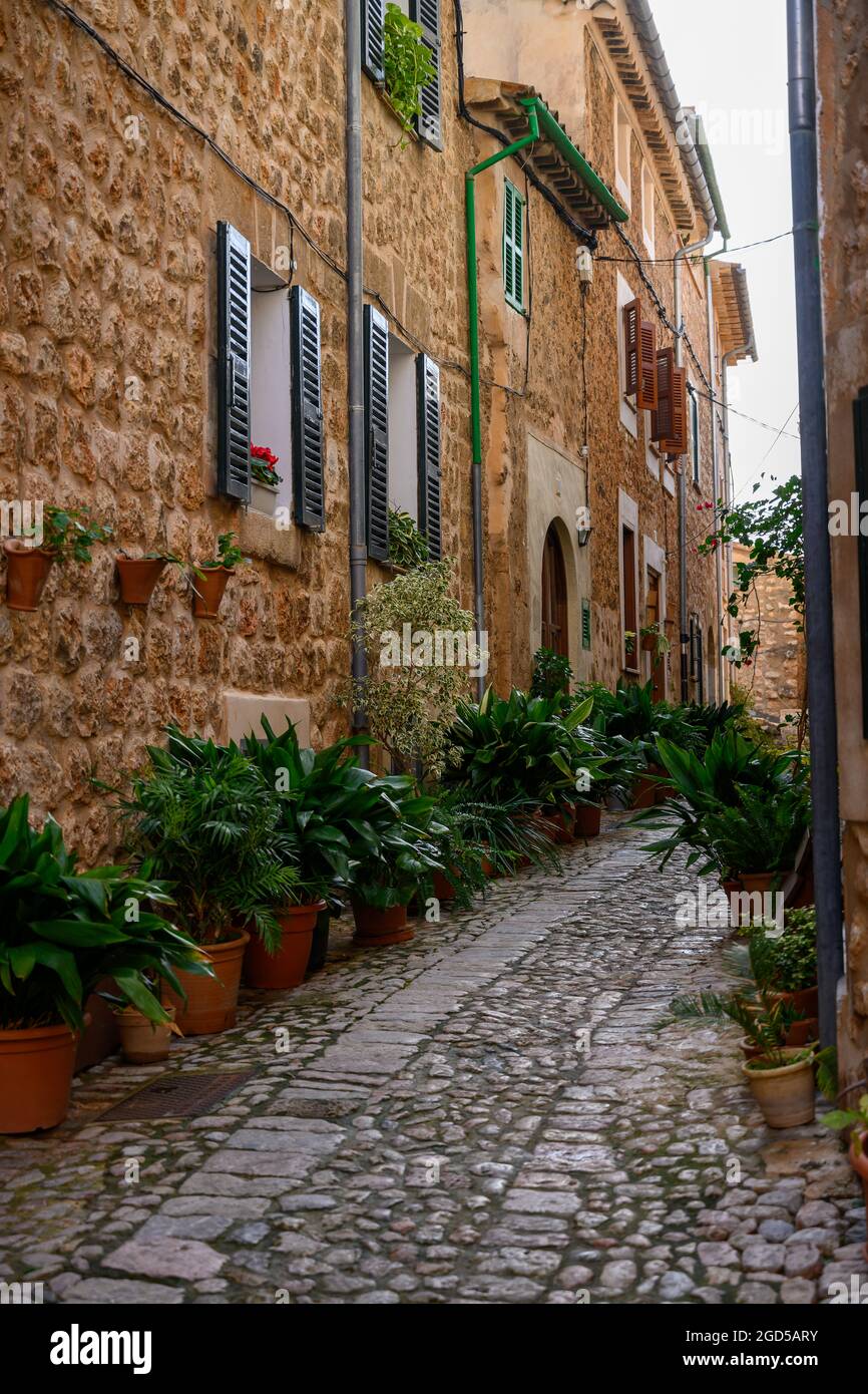 Geographie / Reisen, Spanien, Balearen, Mallorca, Mallorca, Fornalutx, strait Lane in Fornalutx, ADDITIONAL-RIGHTS-CLEARANCE-INFO-NOT-AVAILABLE Stockfoto