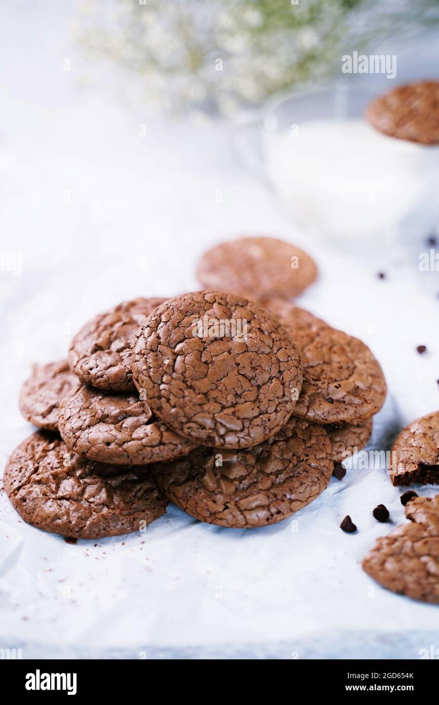 Hausgemachte Brownie-Kekse mit Fudge Stockfoto