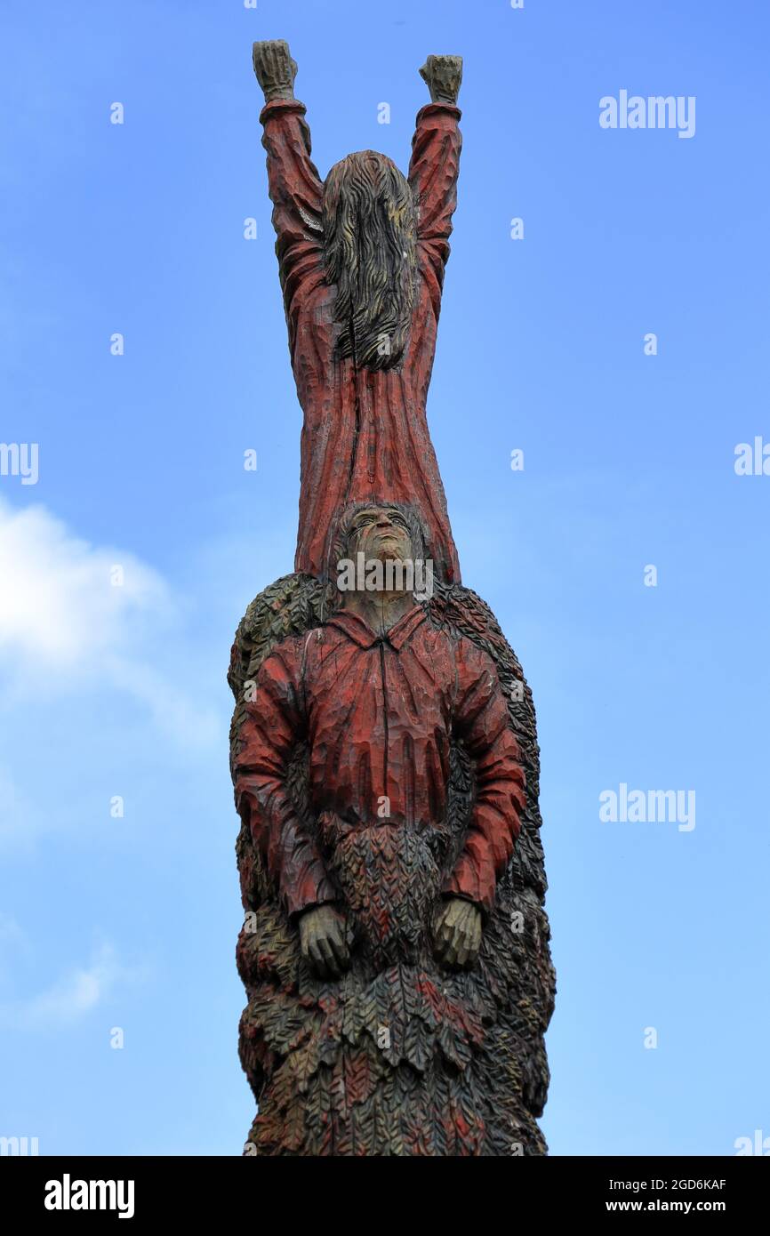 Weiter und aufwärts Schnitzerei von Robert Koeing Stockfoto