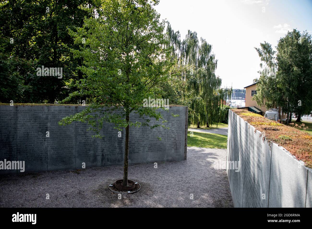 Das Estonia-Denkmal in Stockholm ist ein Granitdenkmal des polnischen Bildhauers Miroslaw Balka für 852 der Opfer des tragischen Fährunglücks in Estland im Jahr 1994. Stockholm, Schweden 11. August 2021. Foto von Christine Olsson / TT / Code 10430 Stockfoto