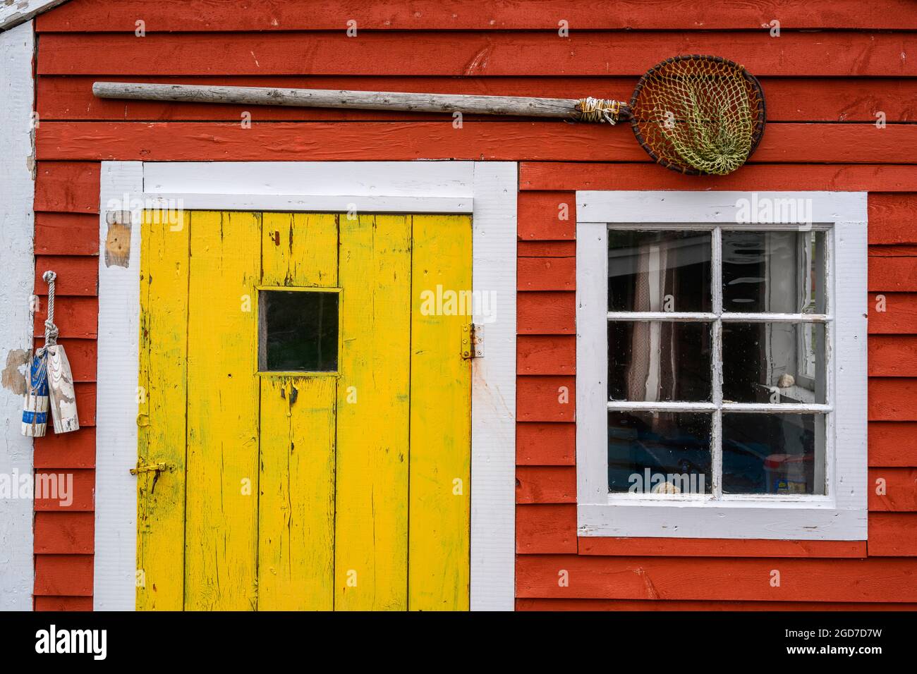 Fischerkabine Im Hafen von Champney's West, Neufundland, Kanada. Stockfoto