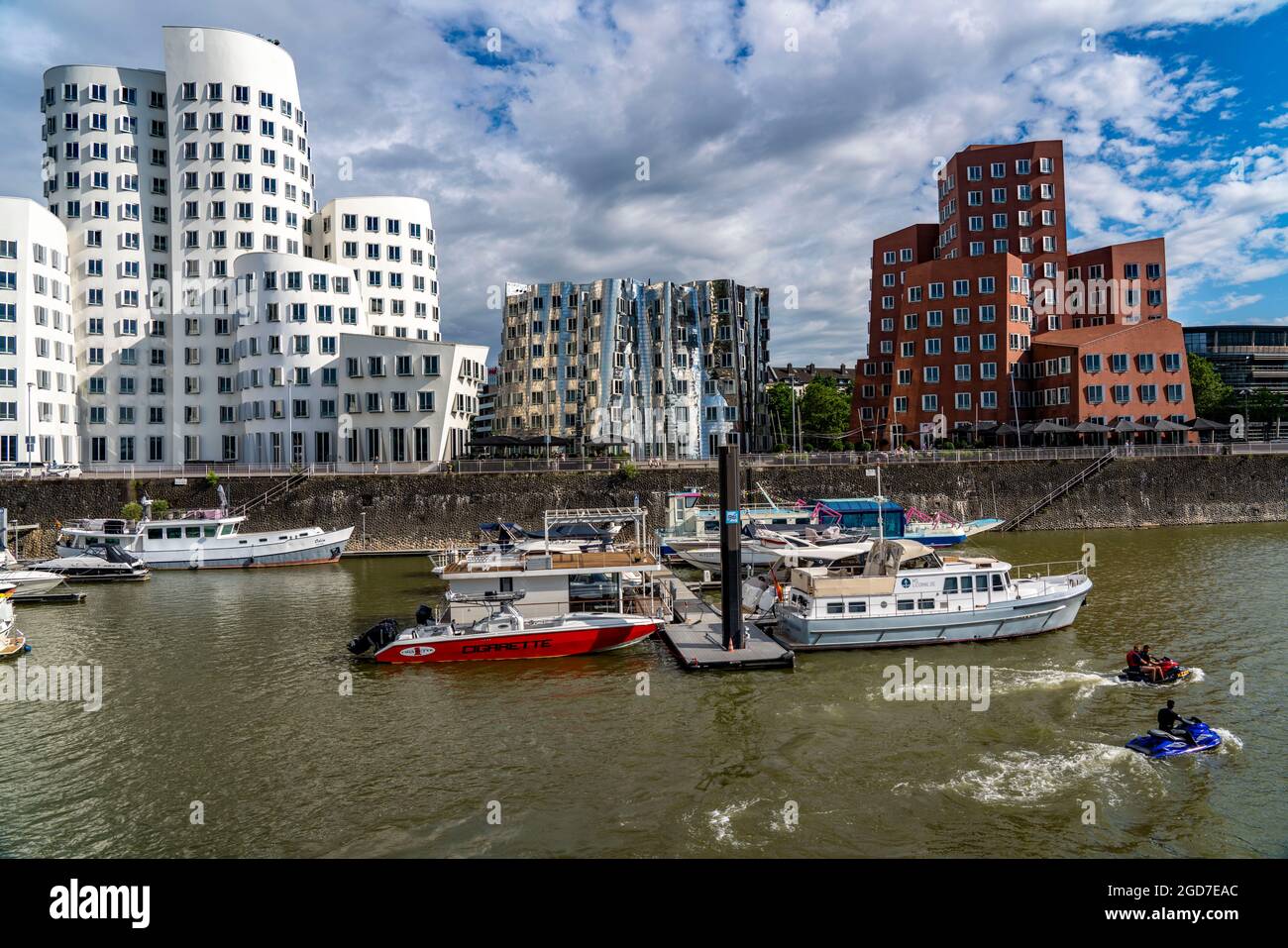 Medienhafen, Düsseldorf, Marina, Neuer Zollhof, Gehry-Gebäude, Von Architekt Frank O. Gehry, Düsseldorf, NRW, Deutschland, Stockfoto