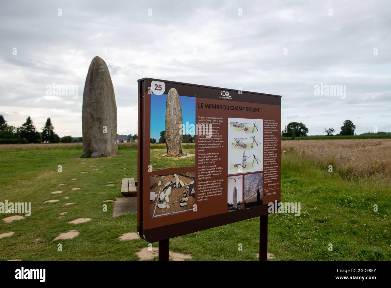 Le menhir du Champ Dolent, Frankreich, Ille-et-Vilaine Stockfoto