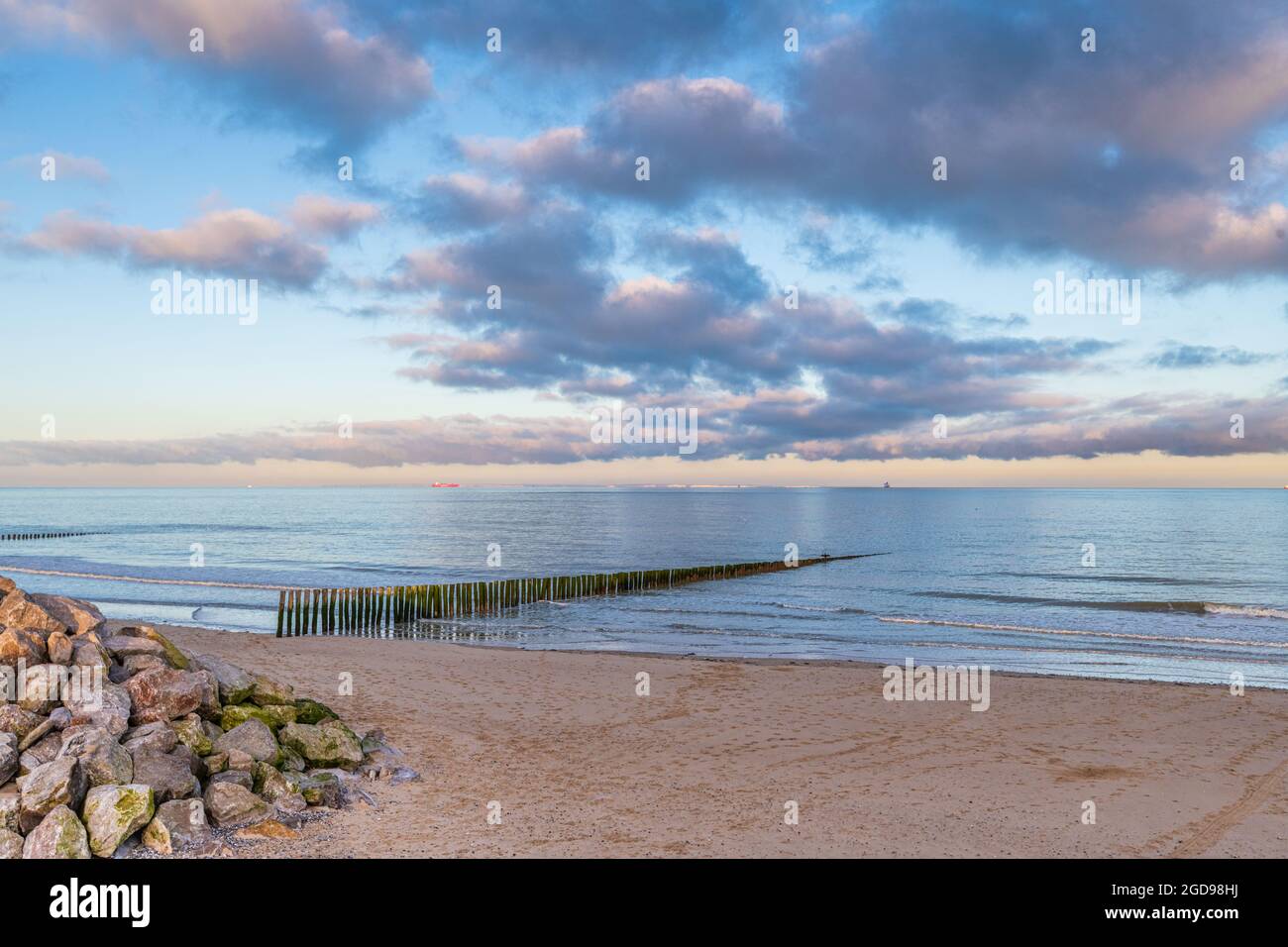 Plage de Sangatte au Lever de soleil, Frankreich, Hauts de France Stockfoto