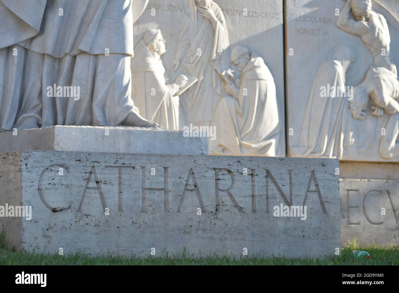 Cathrina Statue eines Heiligen Rom Italien Stockfoto