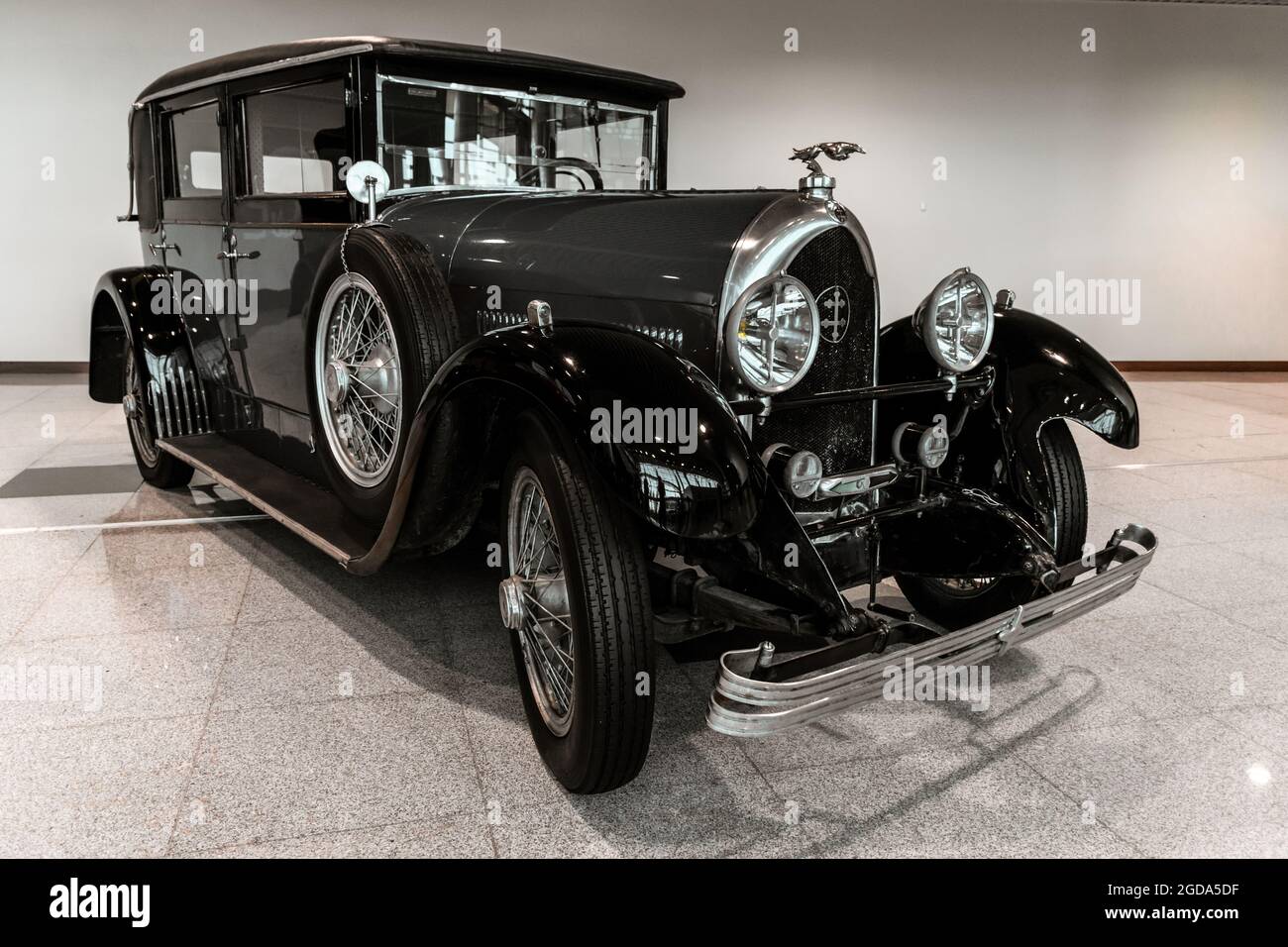 4. Juni 2019, Moskau, Russland: Seitenansicht des französischen Autos Lorraine Dietrich B36 1928. Klassische Retro-Autos der 1920er Jahre. Stockfoto