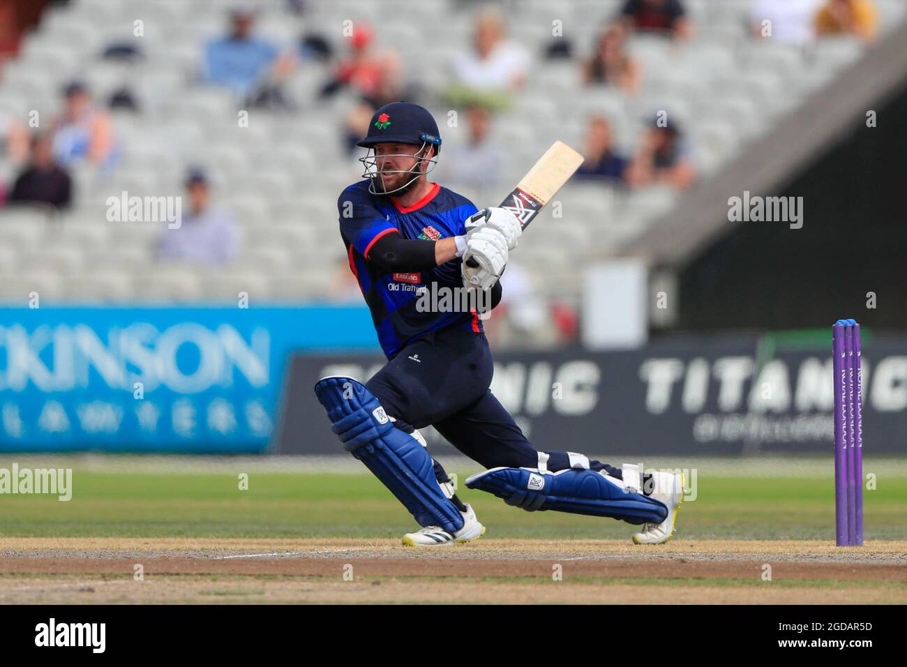 Steven Croft von Lancashire auf seinem war auf einem Top-Score von 93 Runs in Manchester, Großbritannien am 8/12/2021. (Foto von Conor Molloy/News Images/Sipa USA) Stockfoto