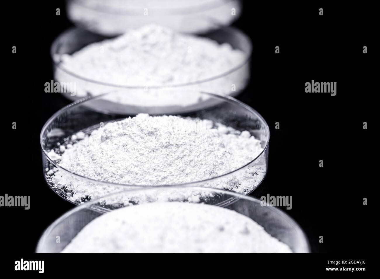 Quecksilberchlorid ist eine chemische Verbindung mit der Formel Hg₂Cl₂. Auch bekannt als Calomel oder Quecksilberchlorid Stockfoto