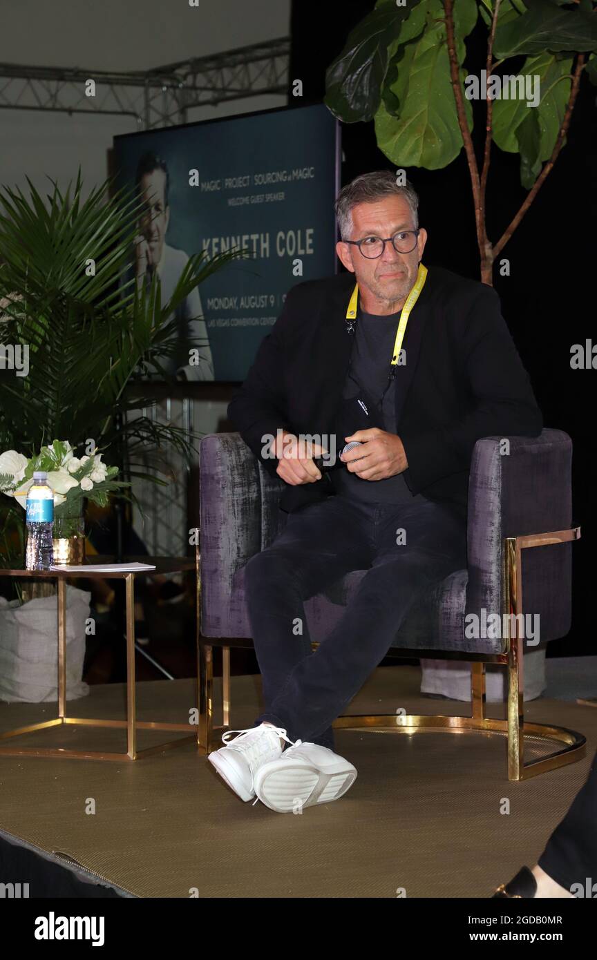 Der weltbekannte Designer KENNETH COLE Keynote Speaker bei der 'Magic Las Vegas 2021'diskutiert über den Stand der Modeindustrie, die Macht der Brande und Stockfoto