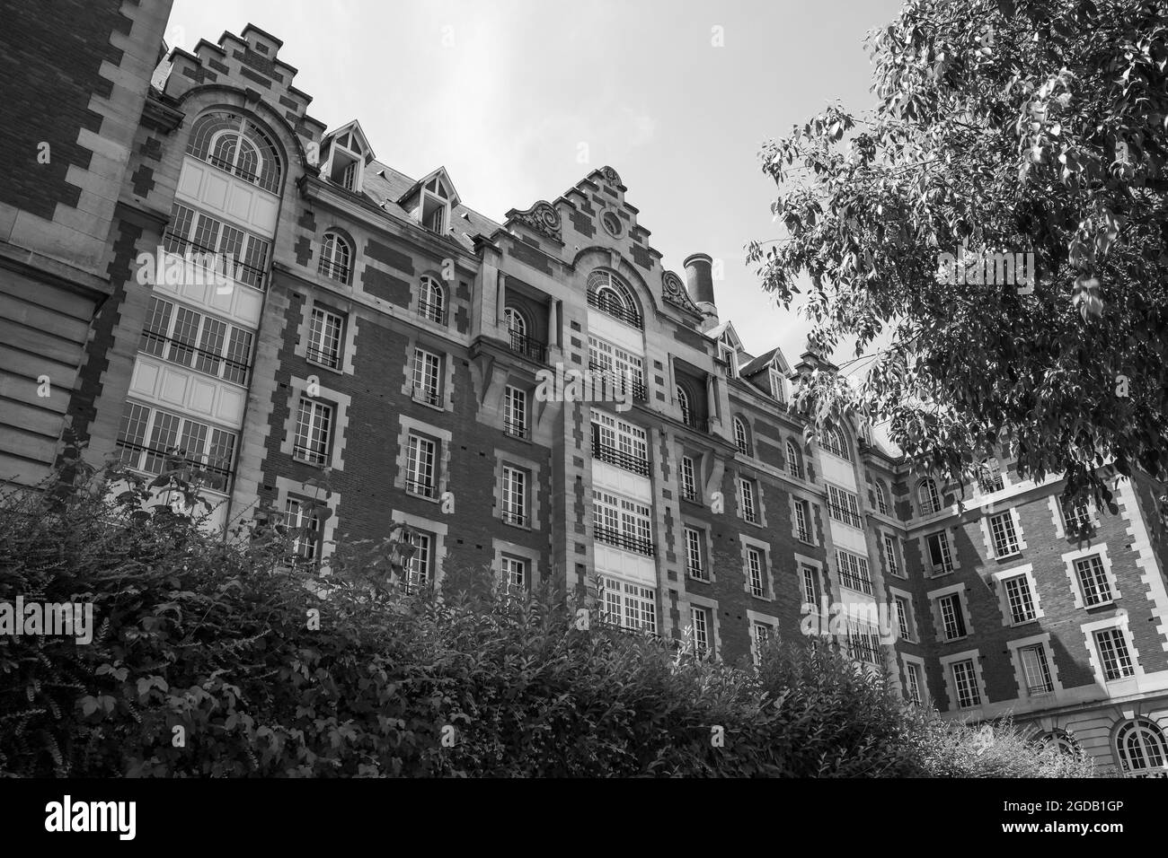 Außenfassade Der Fondation Biermans-Lapotre In Paris Stockfoto