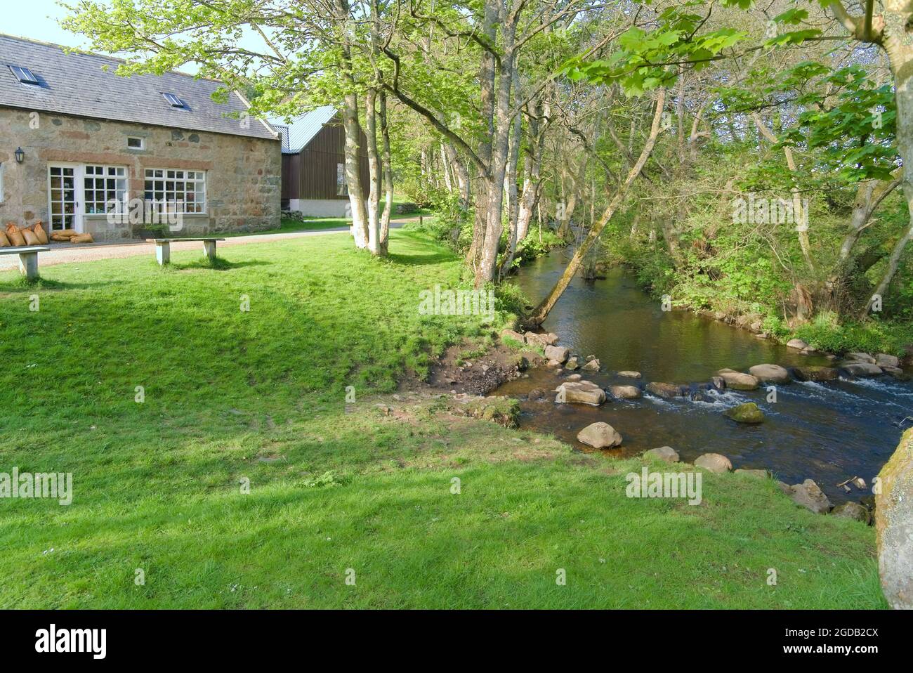 Einkaufszentrum Milton of Crathes, Kunstverkaufszentrum und Bahnhof, Royal Deeside Railway, Banchory, Aberdeenshire, Highland Region, Schottland, Vereinigtes Königreich Stockfoto