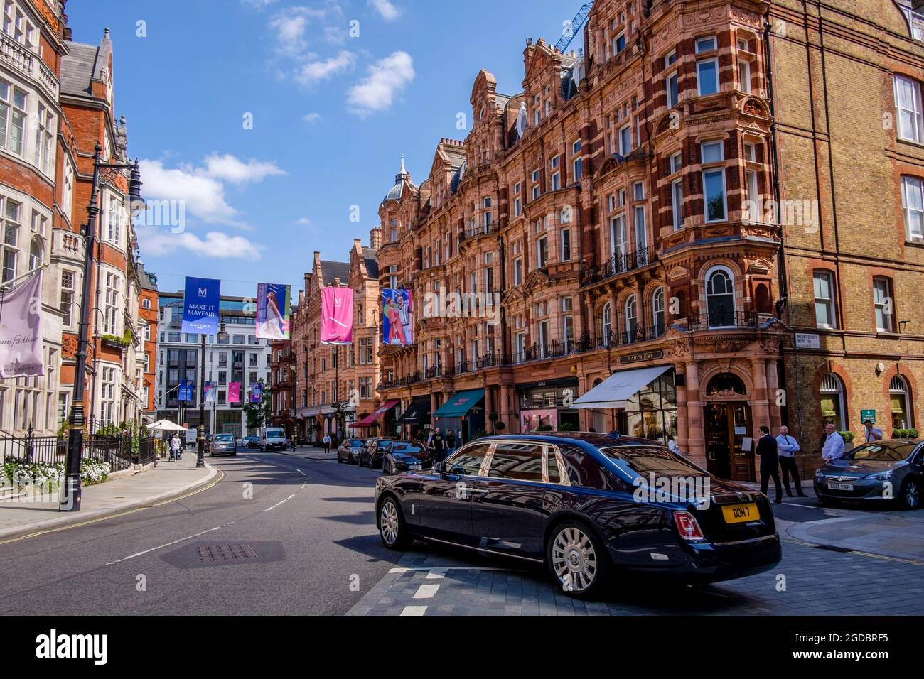 Mount Street, Mayfair, London, Großbritannien Stockfoto