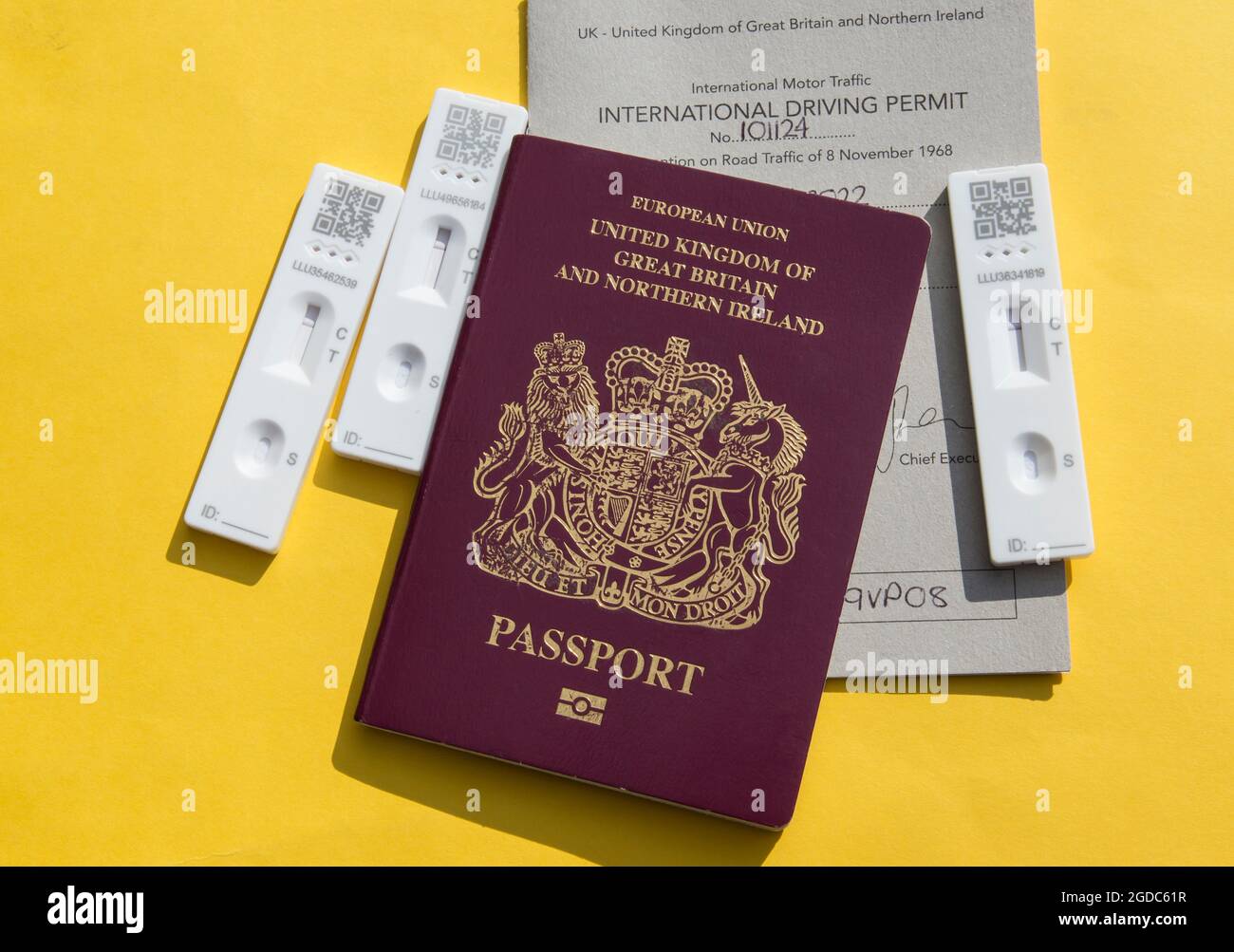 Reisepass und internationaler Führerschein. Stockfoto