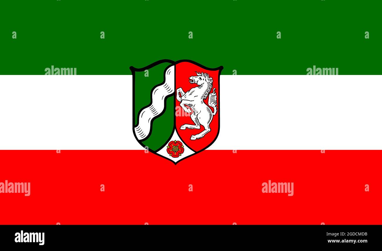 Flagge des Bundeslandes Nordrhein-Westfalen mit Wappen - Deutschland. Stockfoto