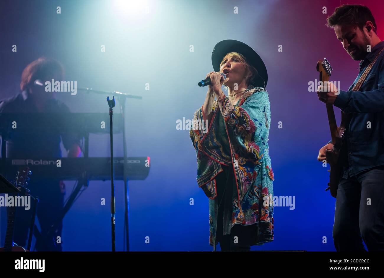 Singender stern lulu Fotos und Bildmaterial in hoher Auflösung Alamy