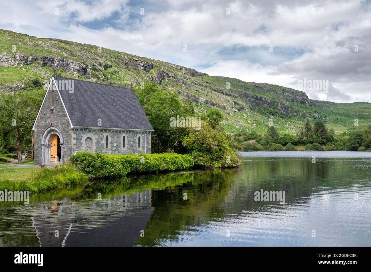 Ballingeary, Irland - 11. Juli 2021: Die kleine Kirche im Oratorium von St. Finbarr Stockfoto