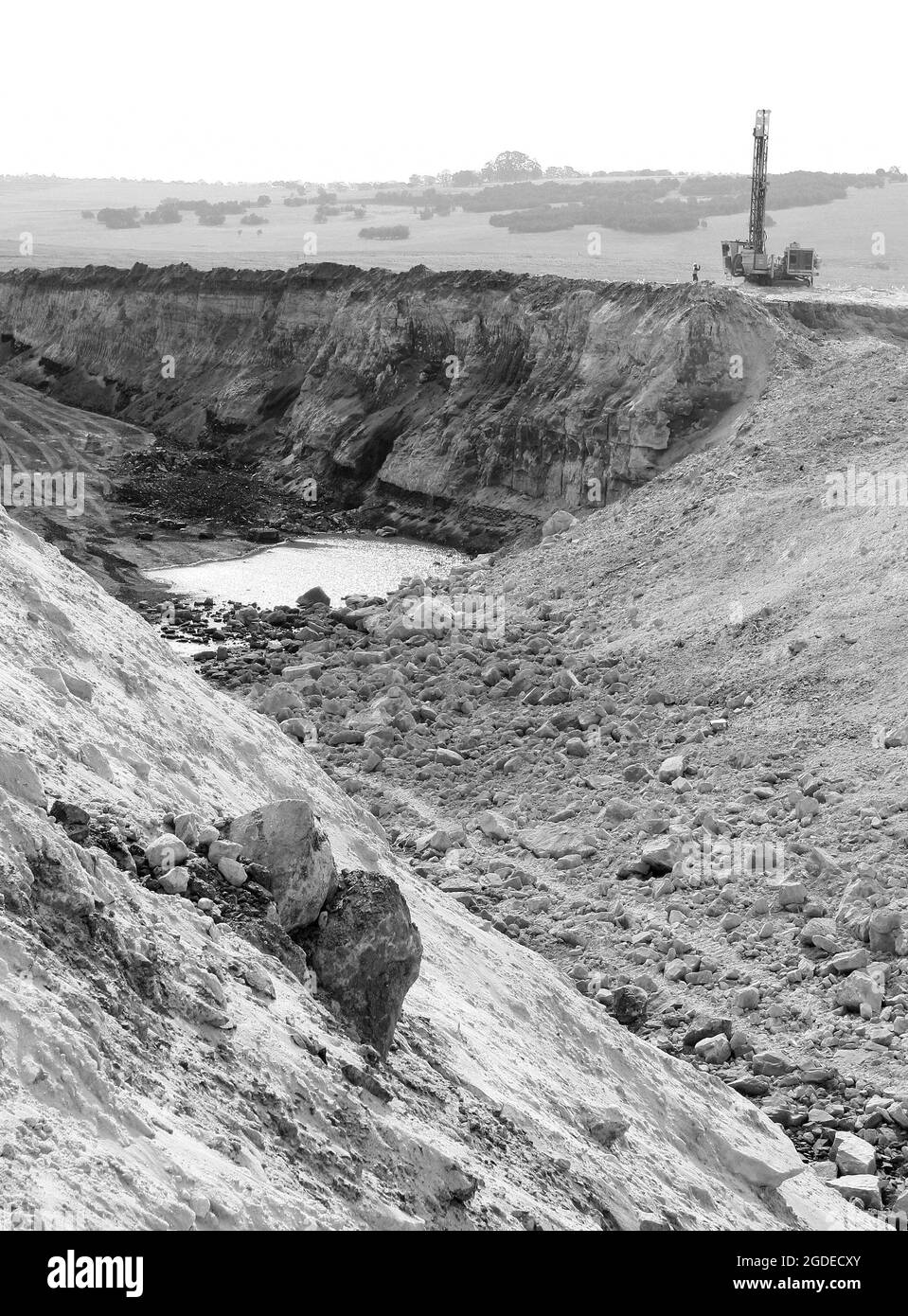 JOHANNESBURG, SÜDAFRIKA - 06. Januar 2021: Graustufen in der Anlage in einer Kohlebergbau- und Verarbeitungsanlage in Johannesburg, Südafrika Stockfoto