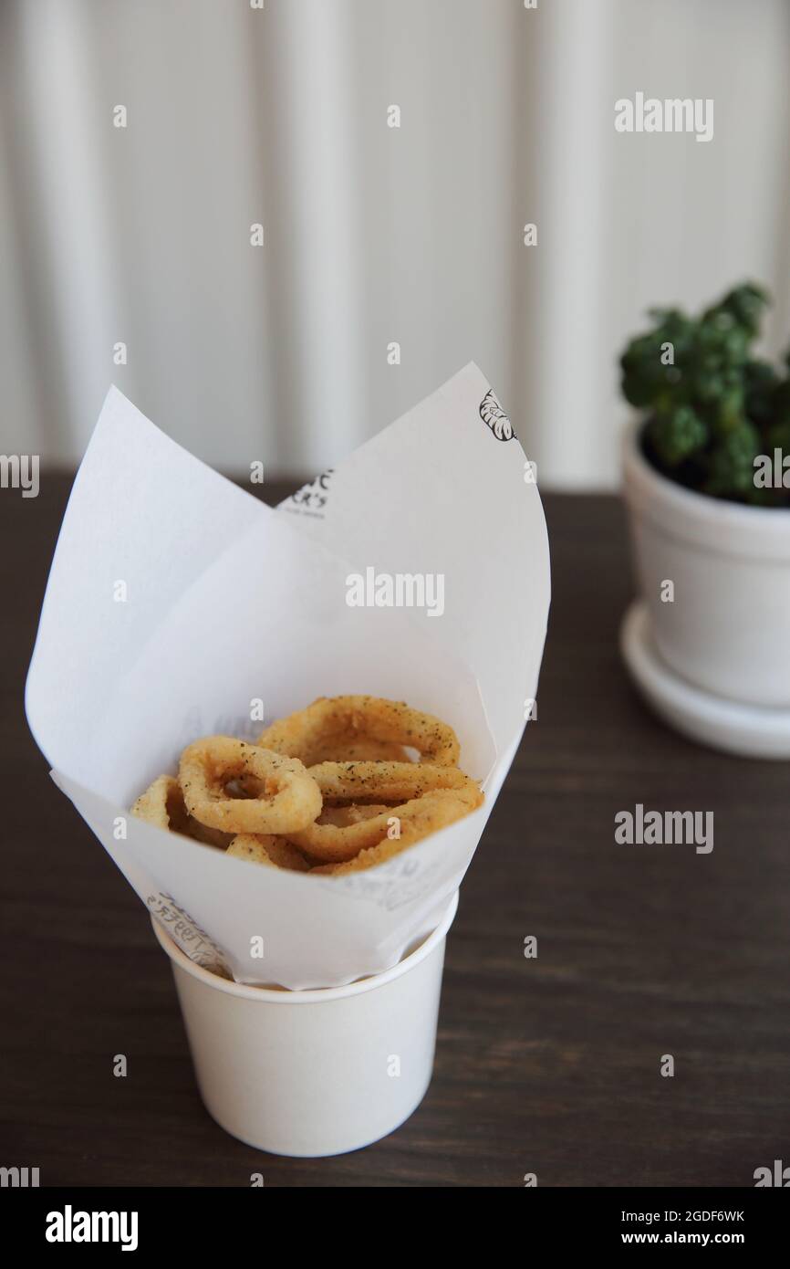 Calamari Italienische Frittierte Tintenfischringe Stockfotografie Alamy