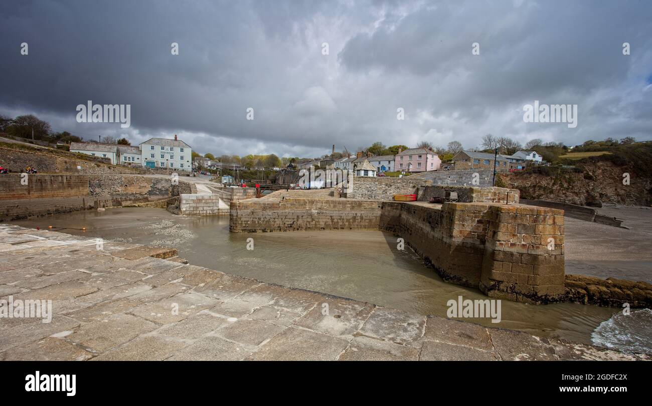 The Outer Harbour Walls, Charlestown, Cornwall, England, Großbritannien. Stockfoto