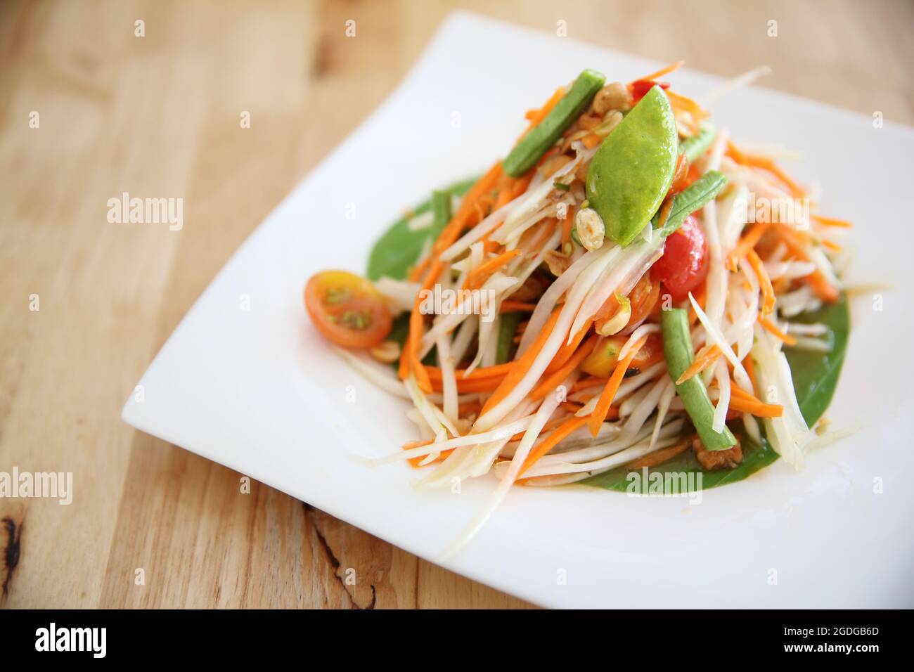 Thailändische lokale Küche Grüner Papaya-Salat Stockfoto