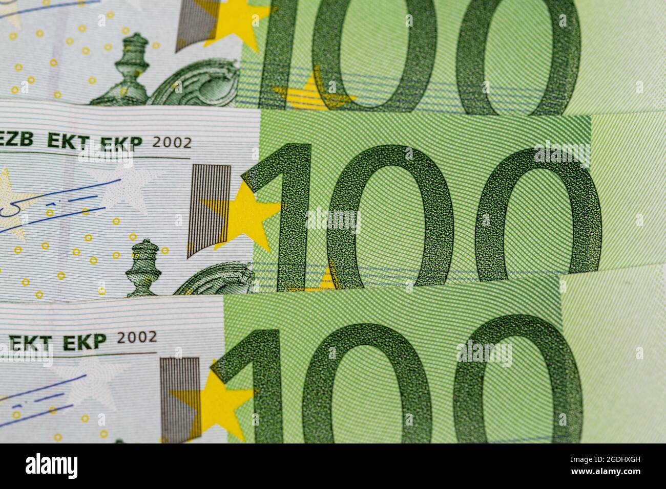 Detail einer 100-Euro-Banknote der europäischen Gemeinschaft Stockfoto
