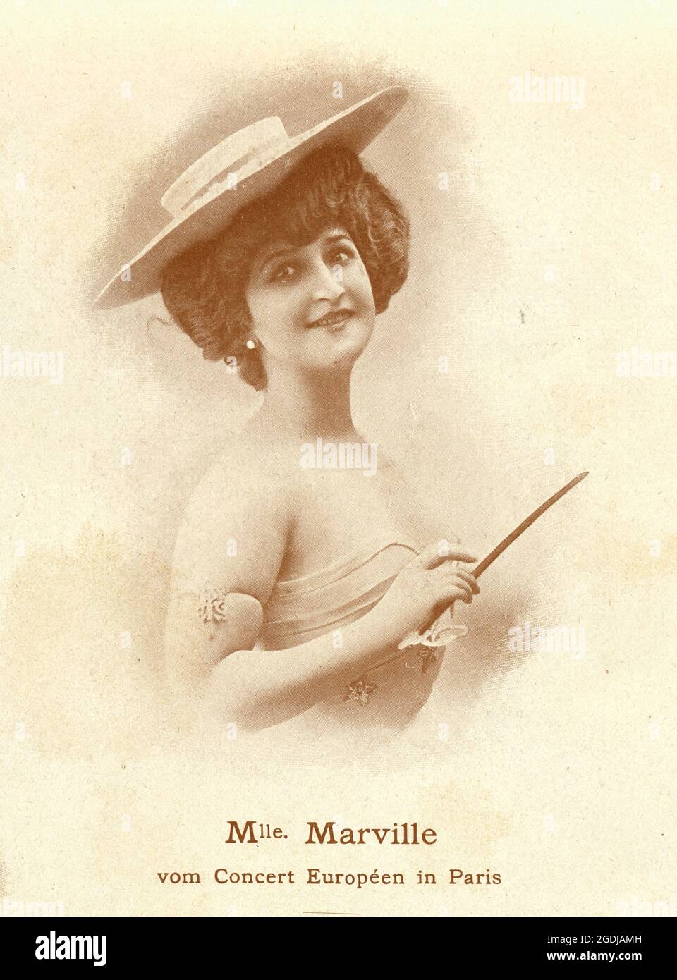 Marie Marville, eine Musiksaalkünstlerin und französische Schauspielerin bei der Revue au Concert Européen. 1902 Stockfoto