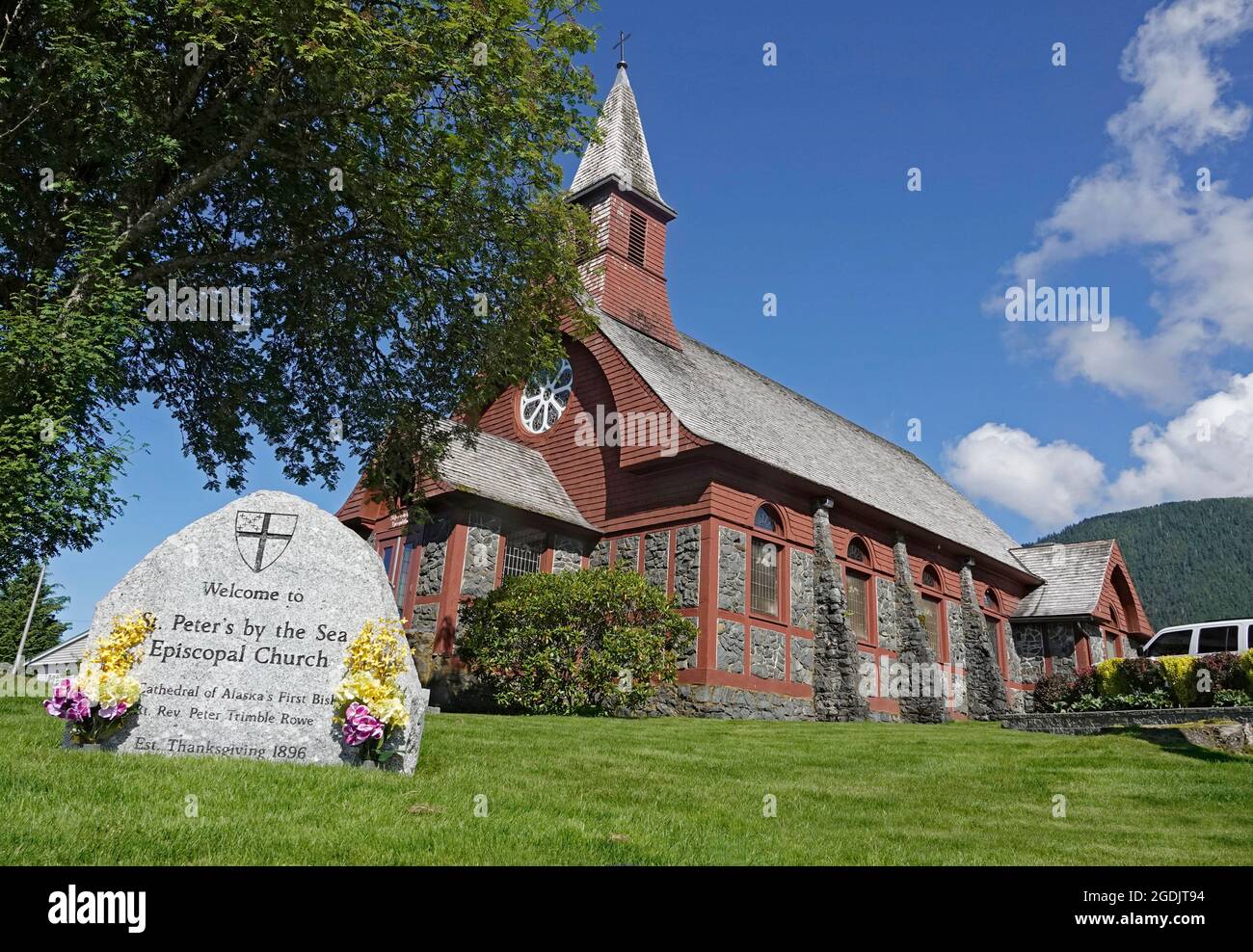 Sitka, Alaska. St. Peters by the Sea Episcopal Church, in der Innenstadt von Sitka, Alaska. Stockfoto