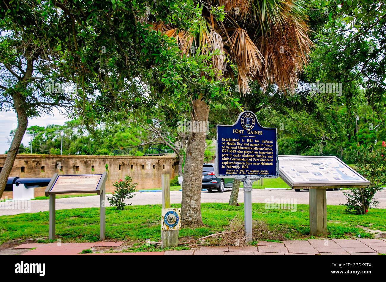 Die historische Markierung von Fort Gaines erzählt die Geschichte des Forts vom 12. August 2021 auf Dauphin Island, Alabama. Stockfoto