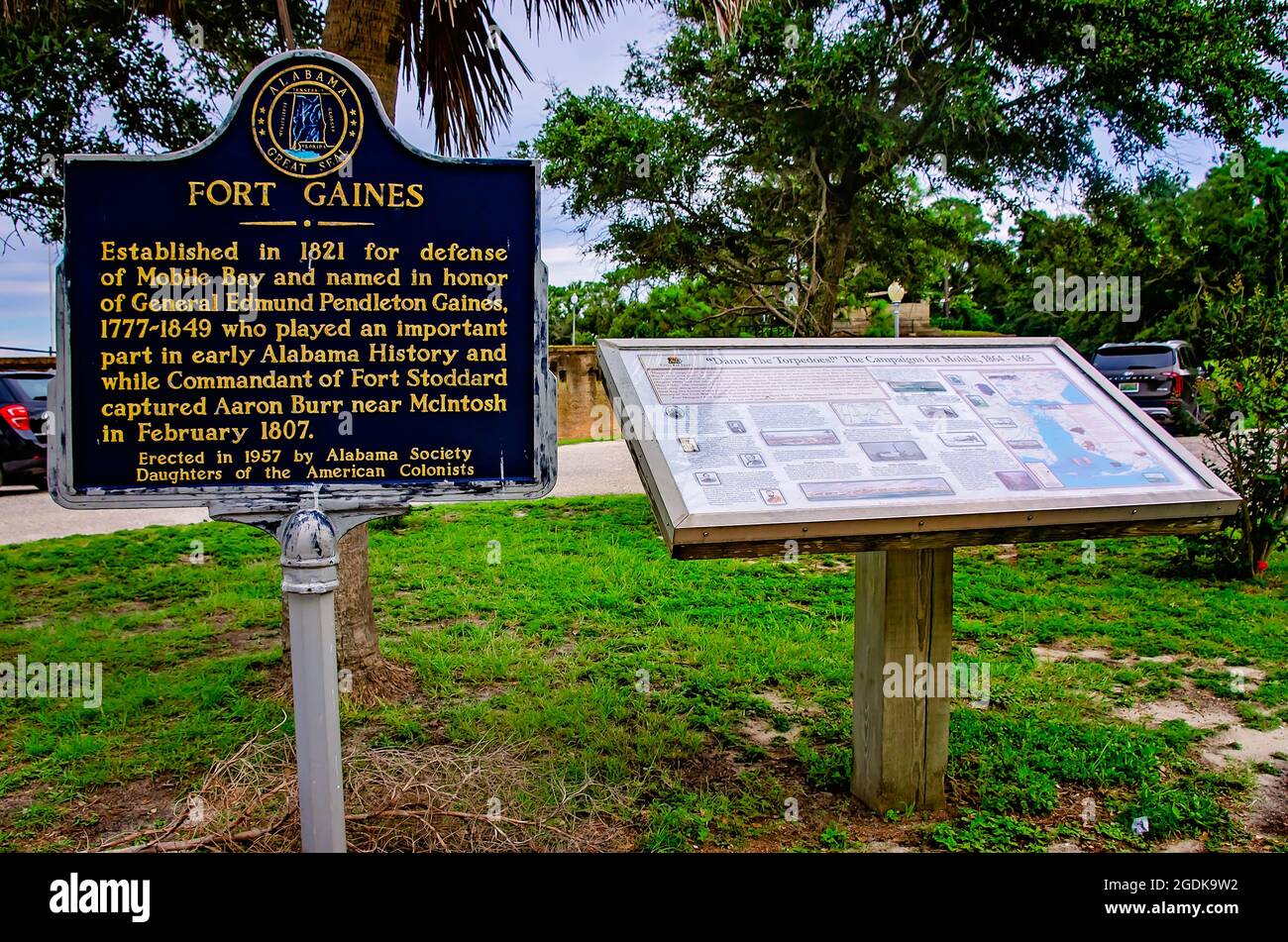 Die historische Markierung von Fort Gaines erzählt die Geschichte des Forts vom 12. August 2021 auf Dauphin Island, Alabama. Stockfoto