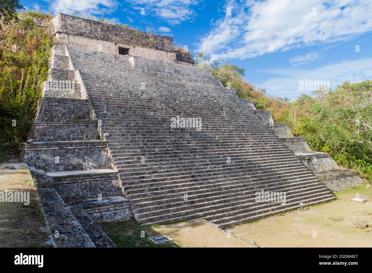 Große Pyramide in der alten Maya-Stadt Uxmal, Mexiko Stockfoto