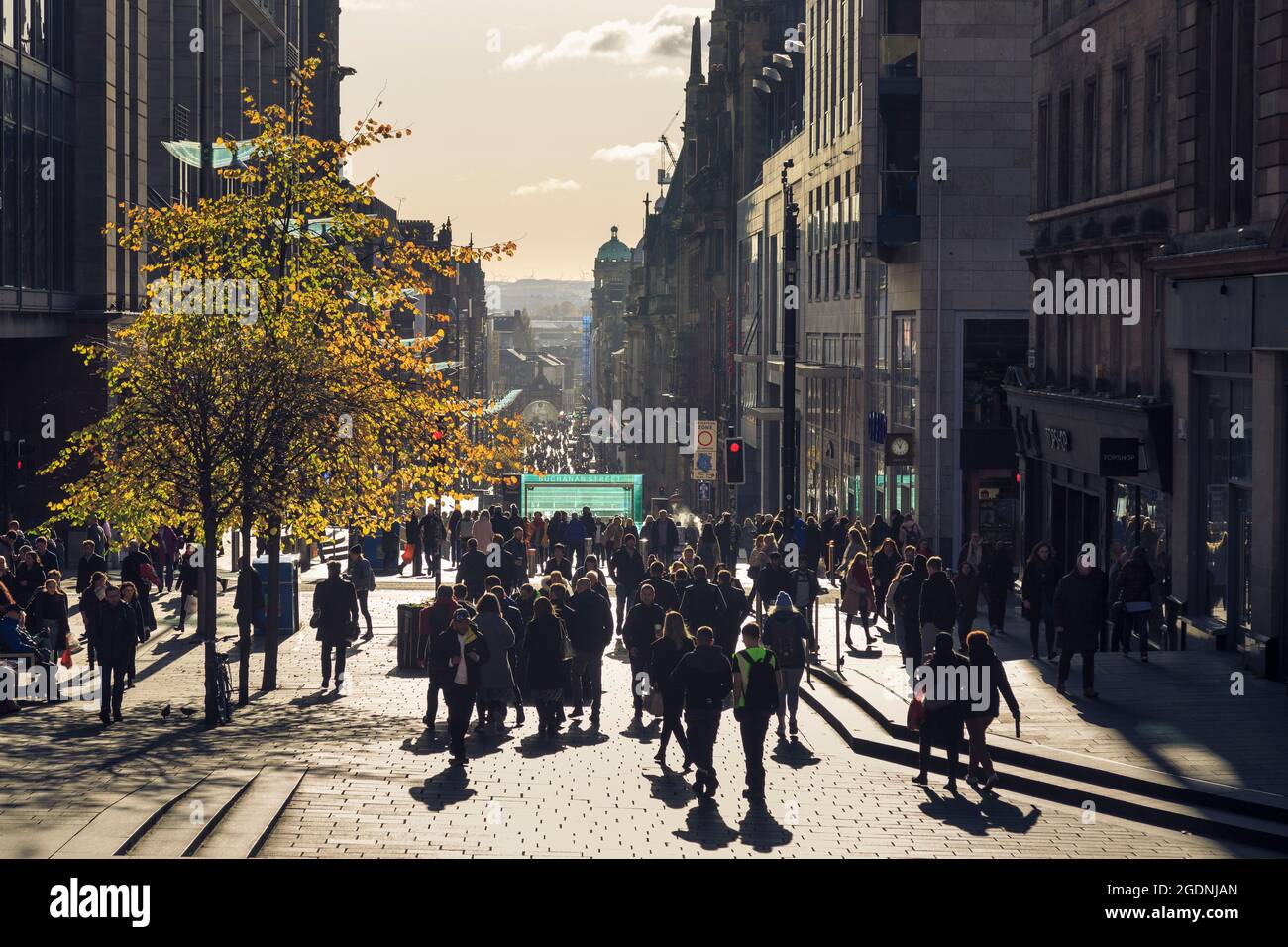 Shopper in Buchanan Street, Glasgow Stockfoto