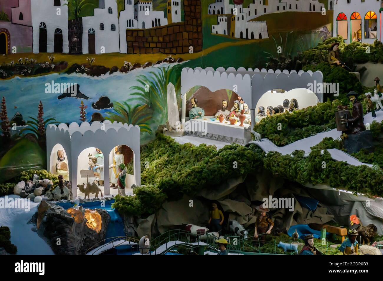 BELO HORIZONTE, MINAS GERAIS - BRASILIEN: 05. AUG 2017: Teilansicht der Krippe Pipiripau, die die Leben- und Todesgeschichte Jesu Christi erzählt. Stockfoto