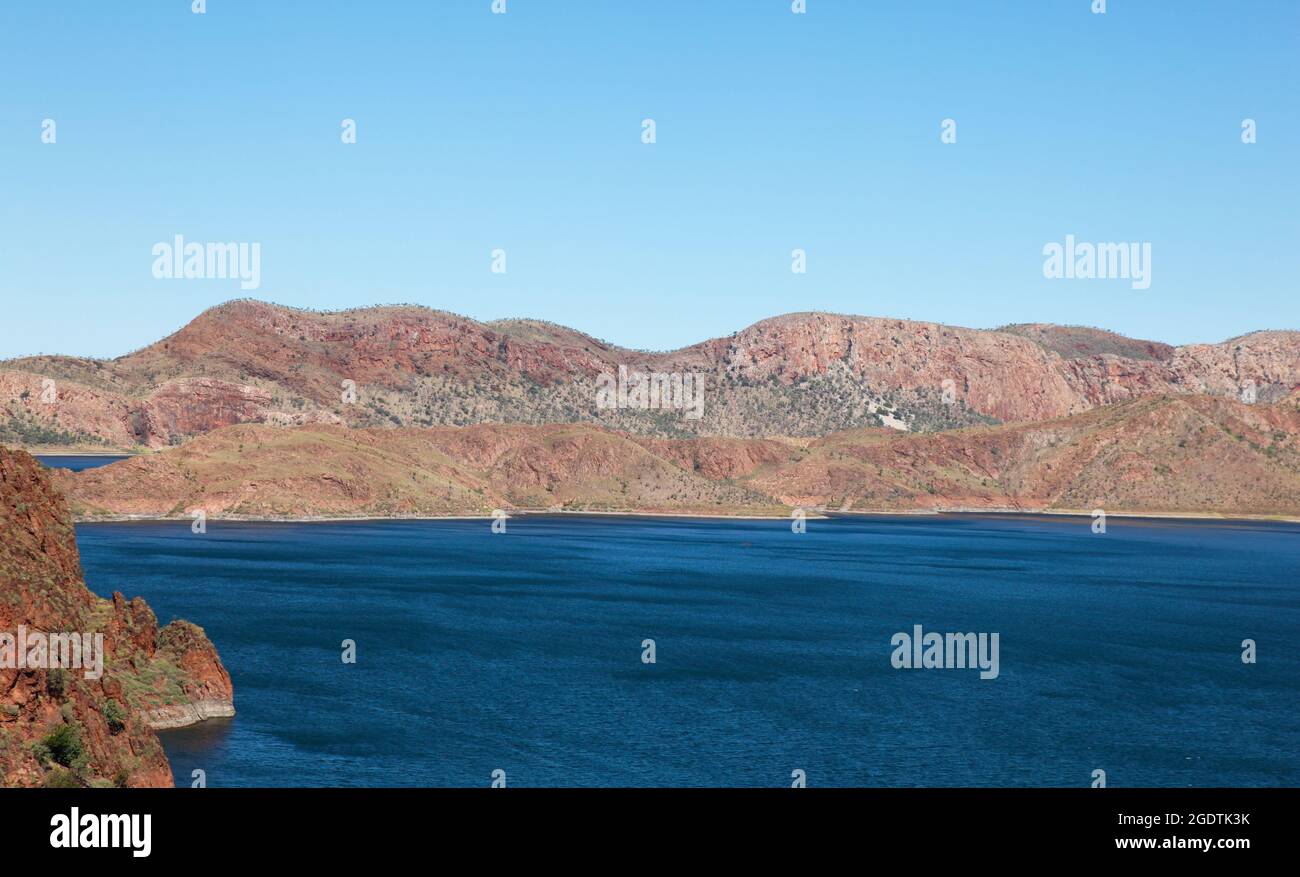Lake Argyle wurde durch einen Damm am Ord River geschaffen, der 1972 fertiggestellt wurde. Es ist Teil des Ord River Scheme Bewässerungssystems. Westlich Stockfoto