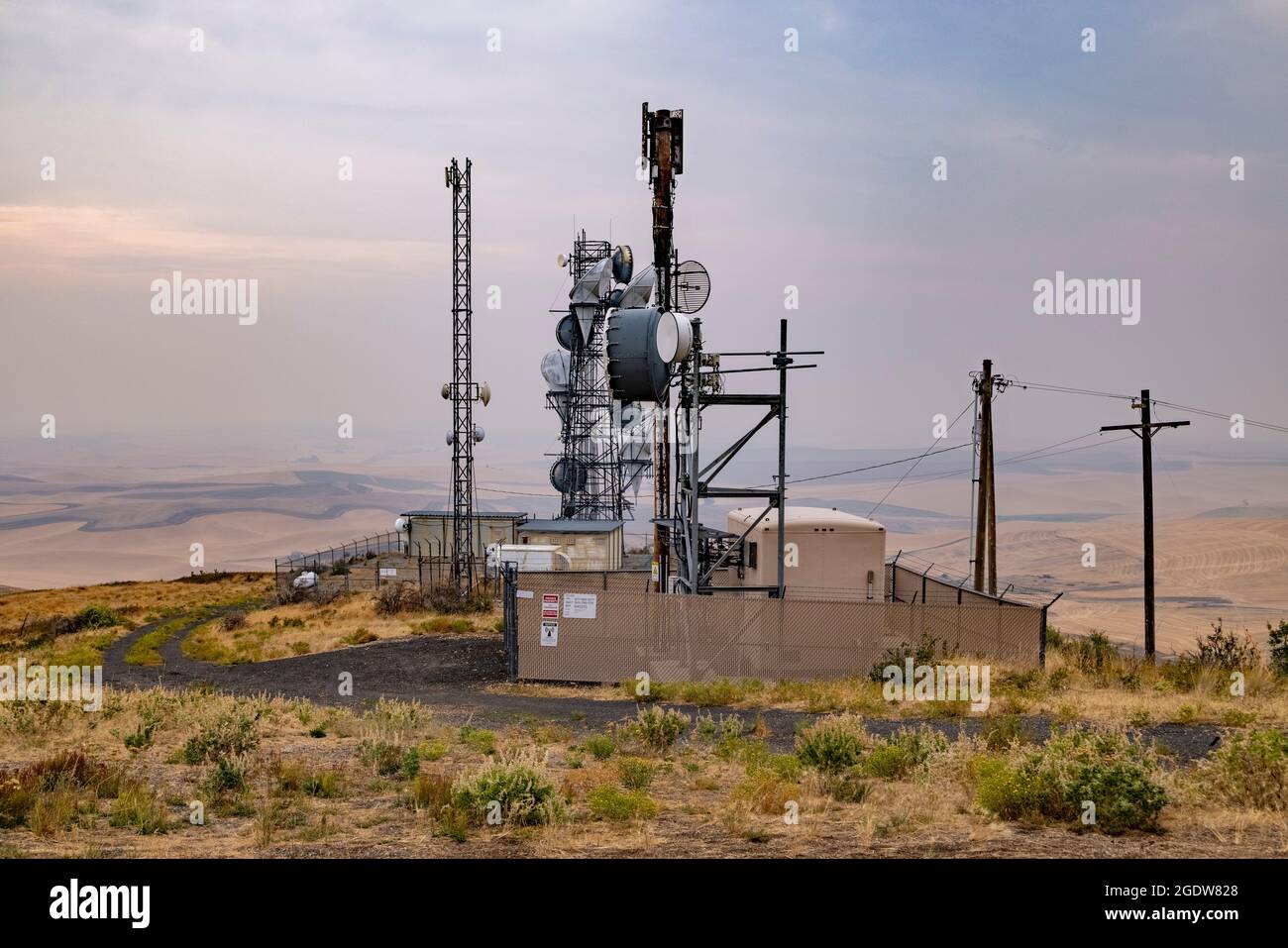 Telekommunikationsmast und Fernsehantennen, Steptoe Butte, Washington State, USA Stockfoto