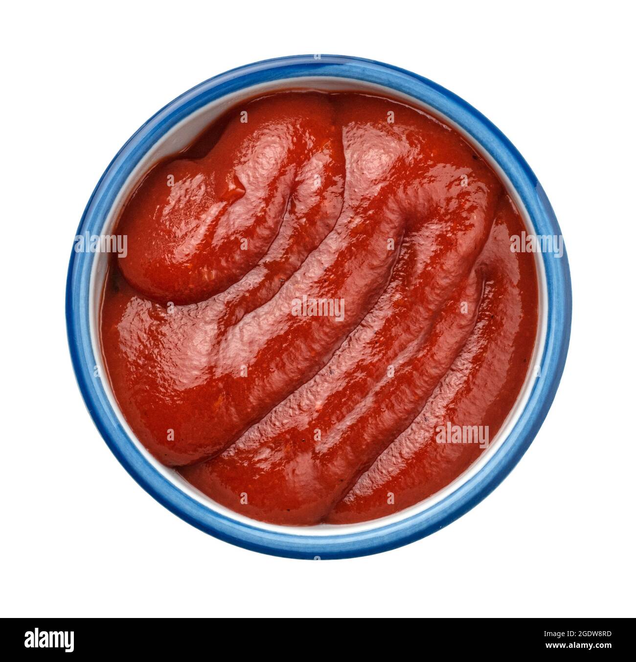 Ketchup isoliert auf weißem Hintergrund, Draufsicht Stockfoto