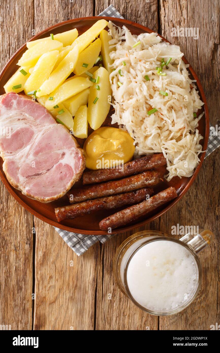 Kasseler mit kartoffeln -Fotos und -Bildmaterial in hoher Auflösung – Alamy
