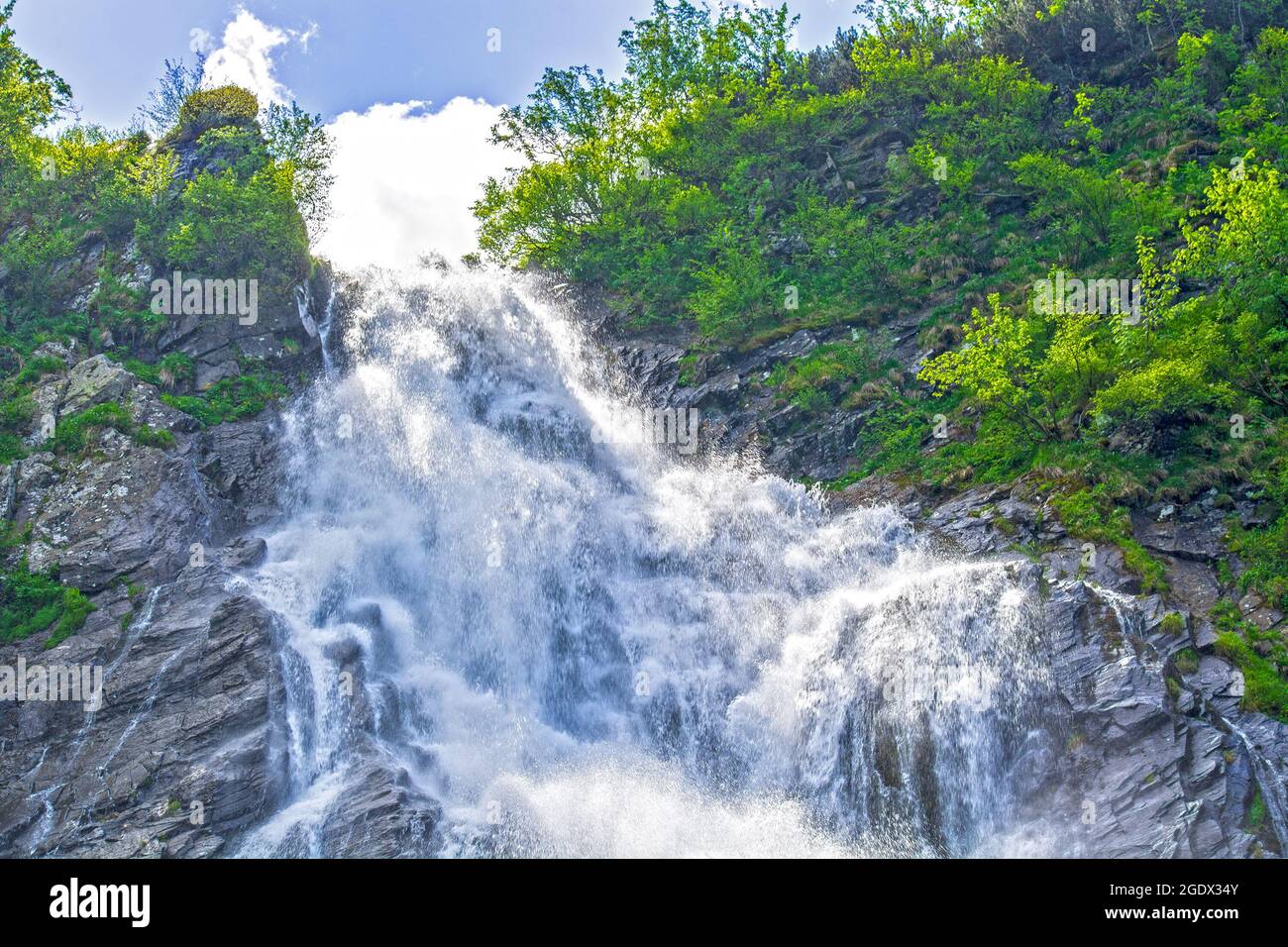Balea Wasserfall in Fagaras Gebirge, Karpaten, in Siebenbürgen, Sibiu County, Rumänien Stockfoto