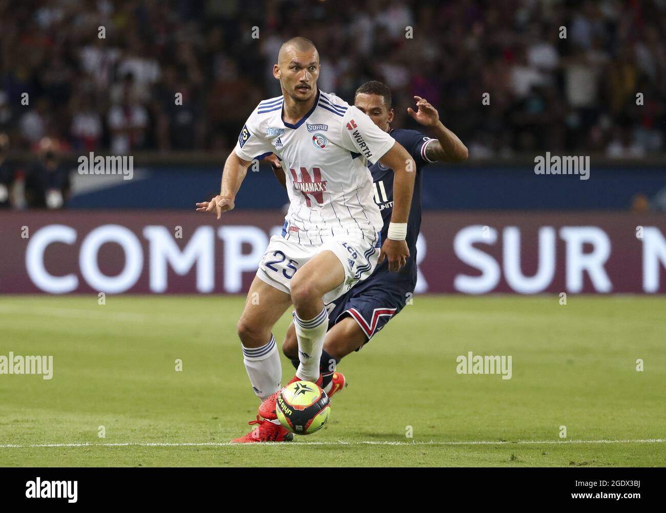 Ludovic Ajorque von Straßburg während der französischen Meisterschaft Ligue 1 Fußballspiel zwischen Paris Saint-Germain und RC Strasbourg am 14. August 2021 im Parc des Princes Stadion in Paris, Frankreich - Foto Jean Catuffe / DPPI Stockfoto